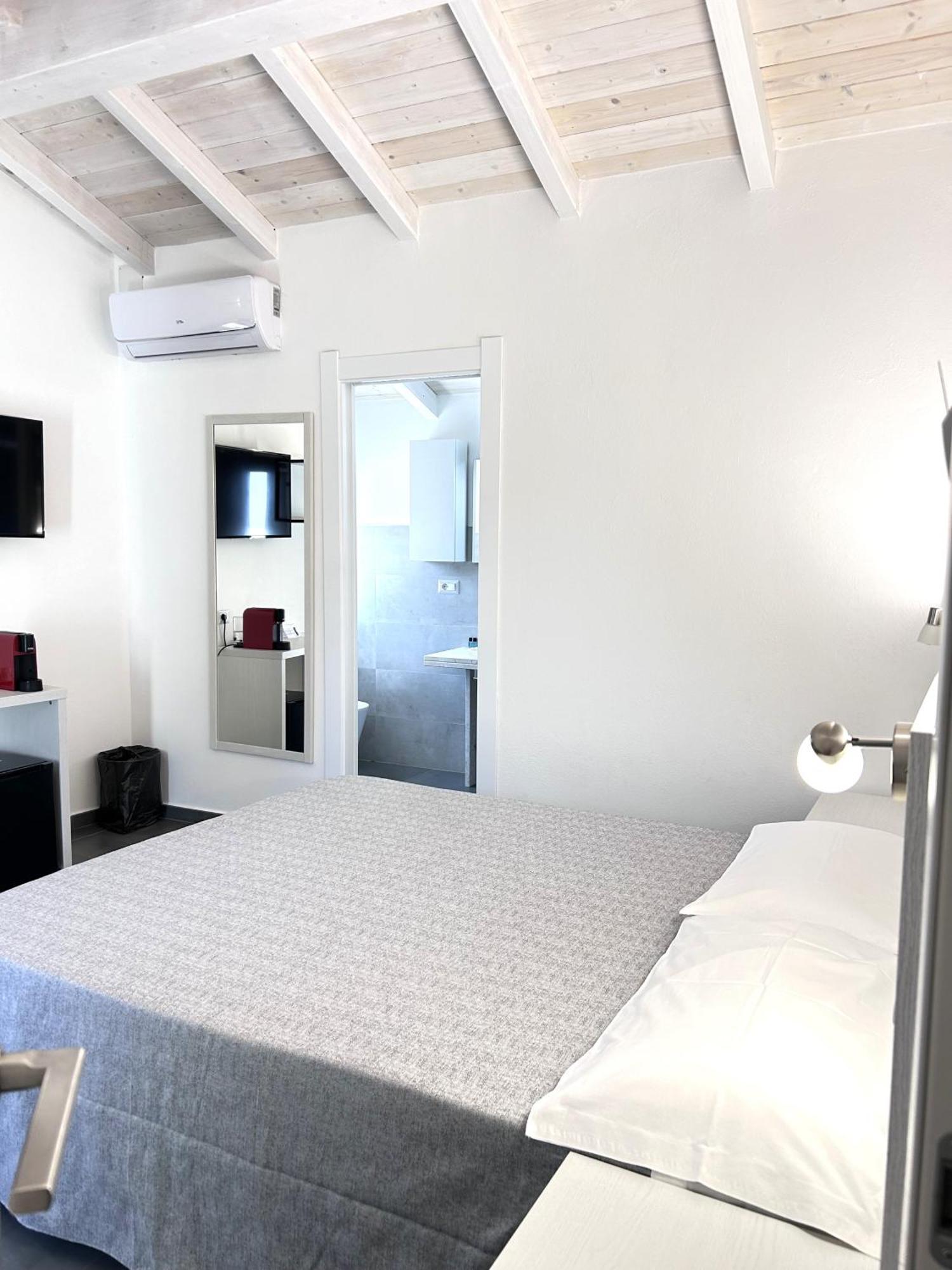 Longevity Hotel Tortolì Екстериор снимка