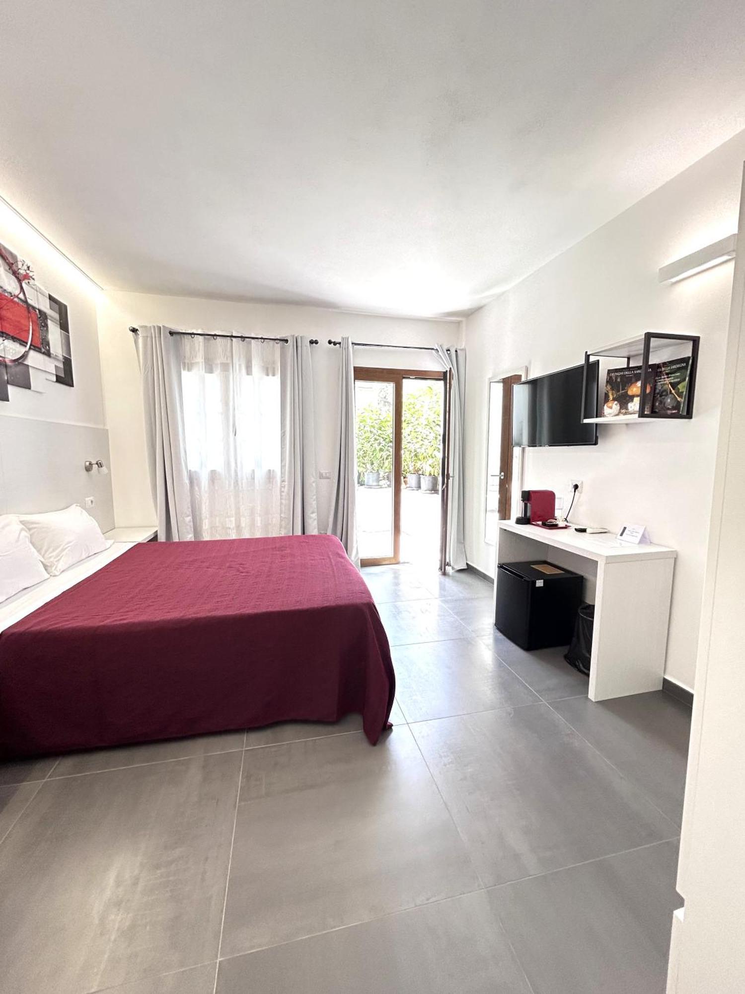 Longevity Hotel Tortolì Екстериор снимка